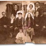 FINA FELDMAN’S FAMILY: Photo taken in Felshtin in the early 1930s. Fina sits on the floor, left. Photo courtesy of Fina Feldman and Barbara Fischkin.